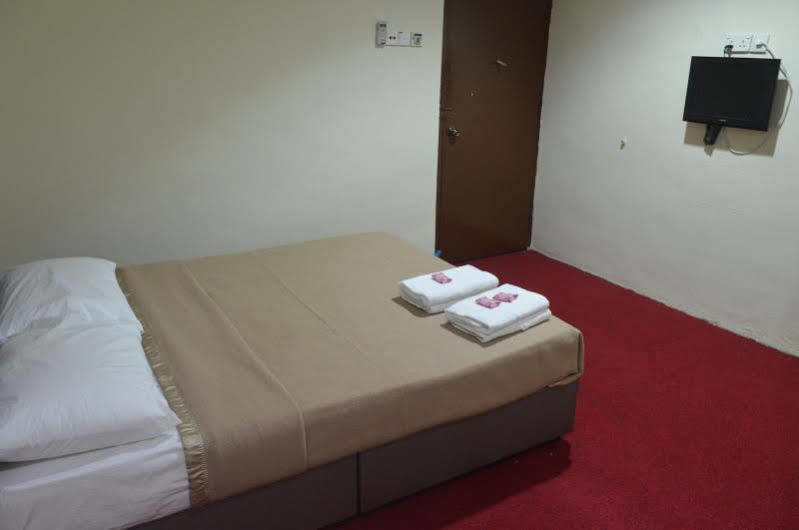 Gest Inn Hotel Kota Tinggi Exterior photo